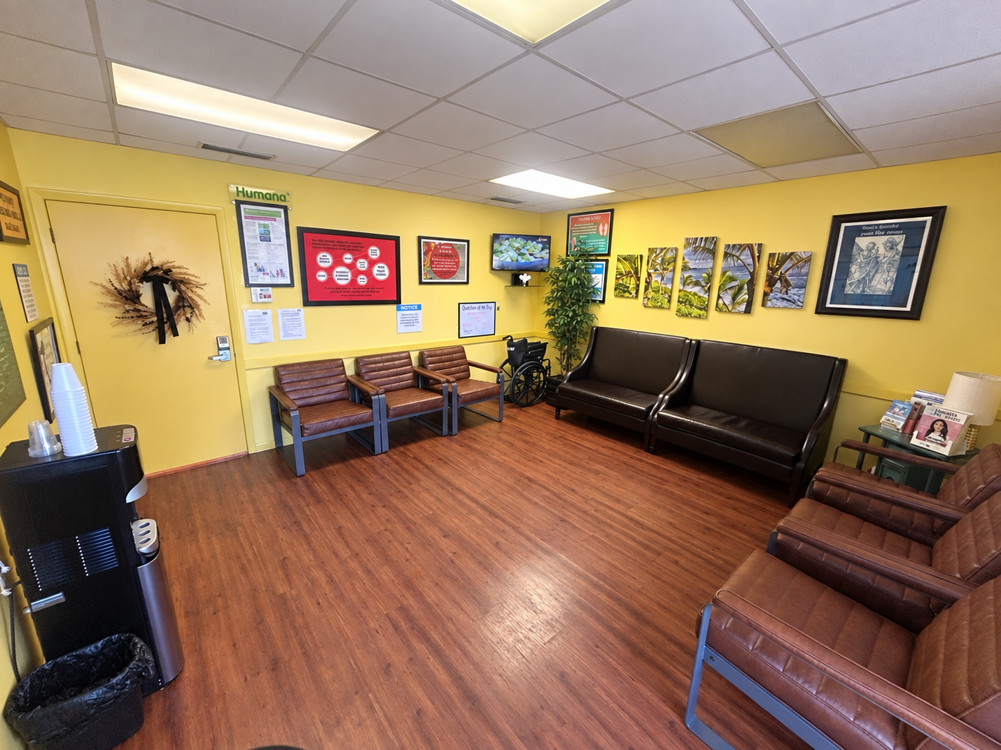 Lobby inside the Island Doctors Ormond Beach Sterthaus office